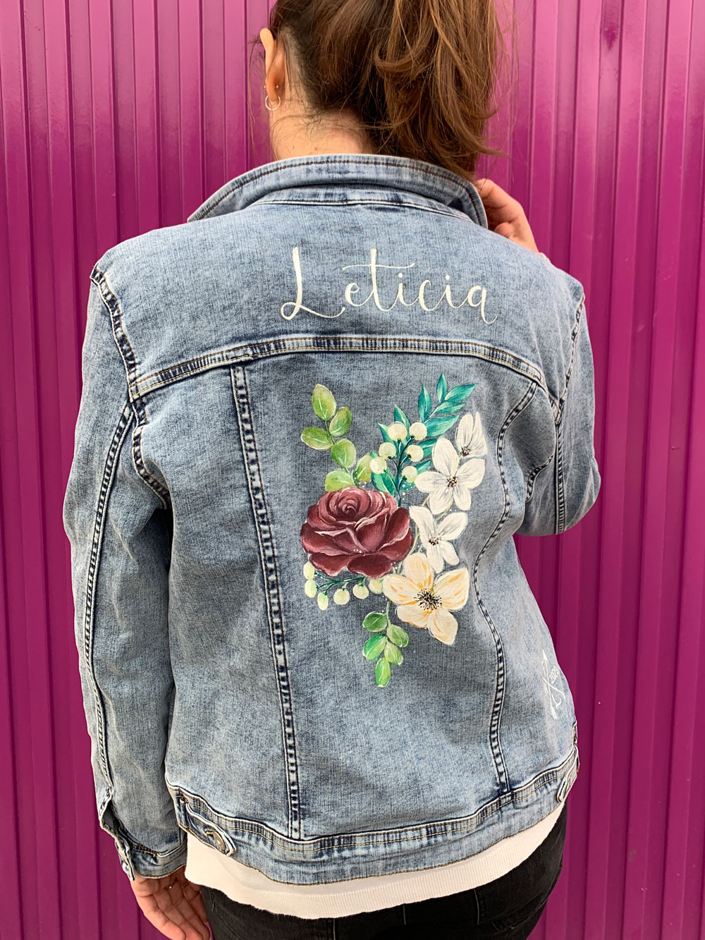 chaqueta pintada a mano para una novia